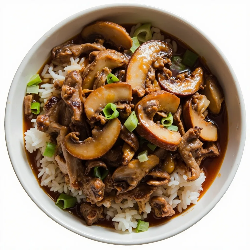 Bol de riz aux champignons et tranches de porc